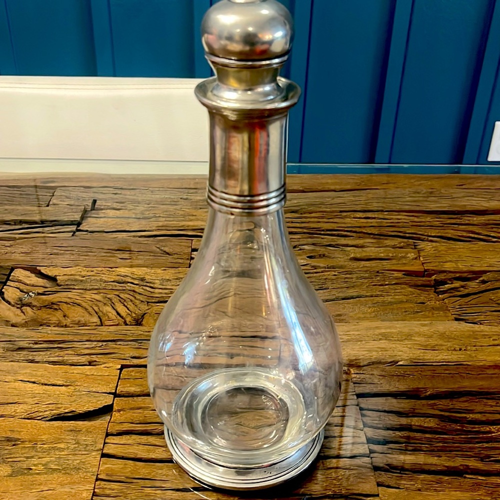 🍷Gorgeous Pewter and glass wine decanter